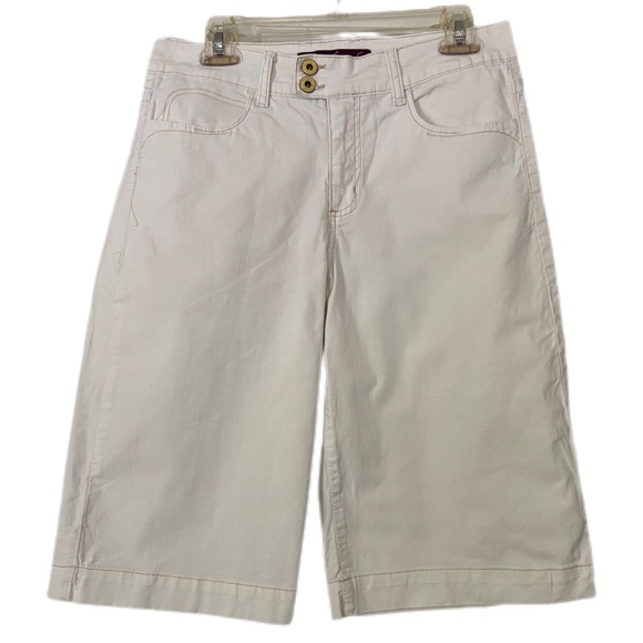 Gloria Vanderbilt Pants - Gloria Vanderbilt Culottes Cream Flat Front Mid Rise Non Denim Size 6